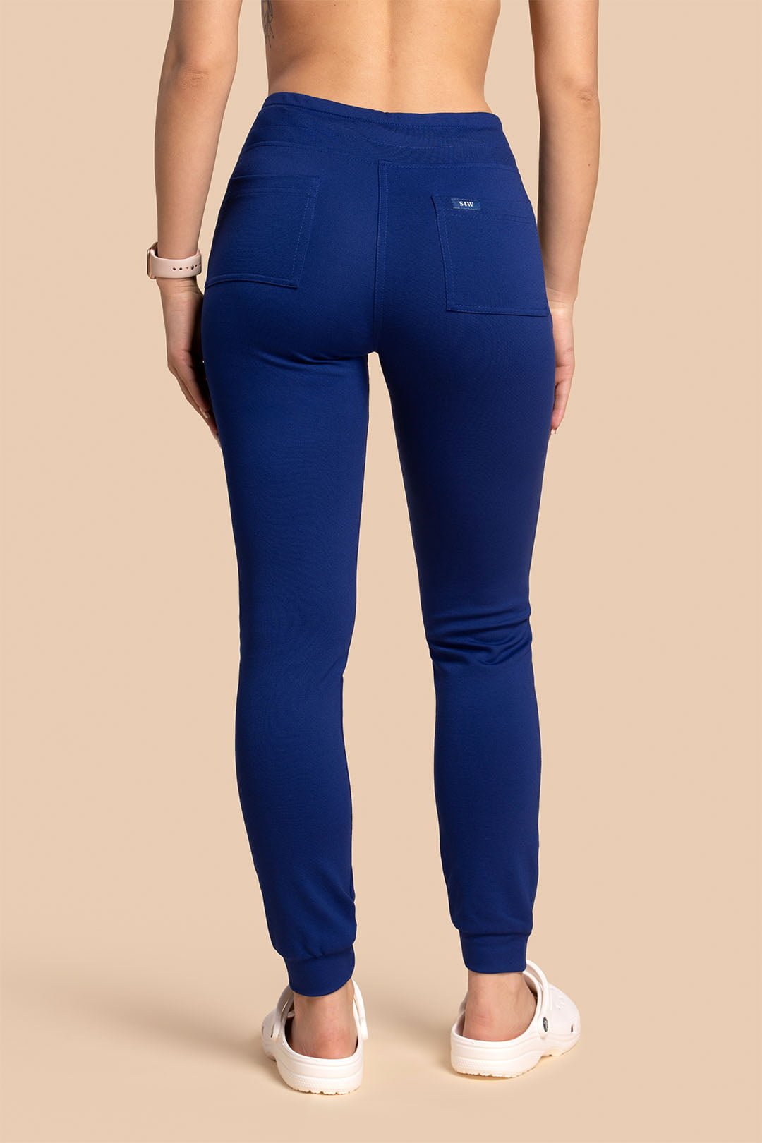 S4W_0001_Spodnie Medyczne Damskie - Scrubs Joggery Navy (6) Spodnie medyczne damskie – Scrubs Joggery granatowe