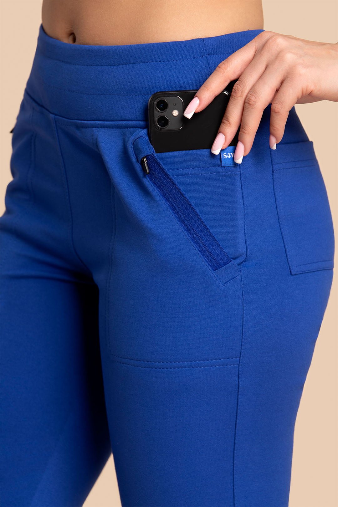 S4W_0003_Spodnie Medyczne Damskie - Scrubs Joggery Blue (4) Spodnie medyczne damskie – Scrubs Joggery chabrowe