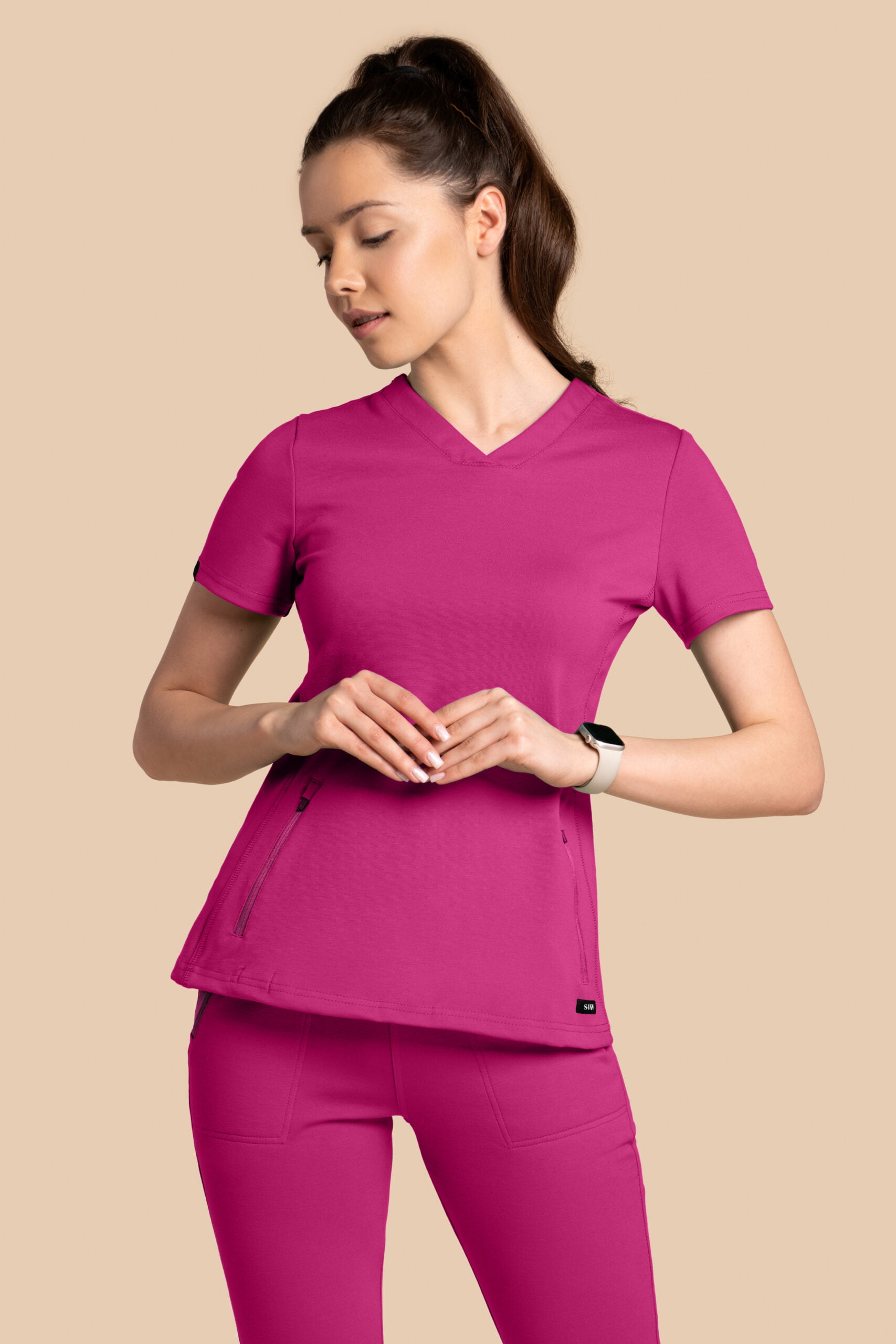 Bluza medyczna damska - Scrubs Twozip Magenta(1) Bluza medyczna damska – Scrubs Twozip magenta