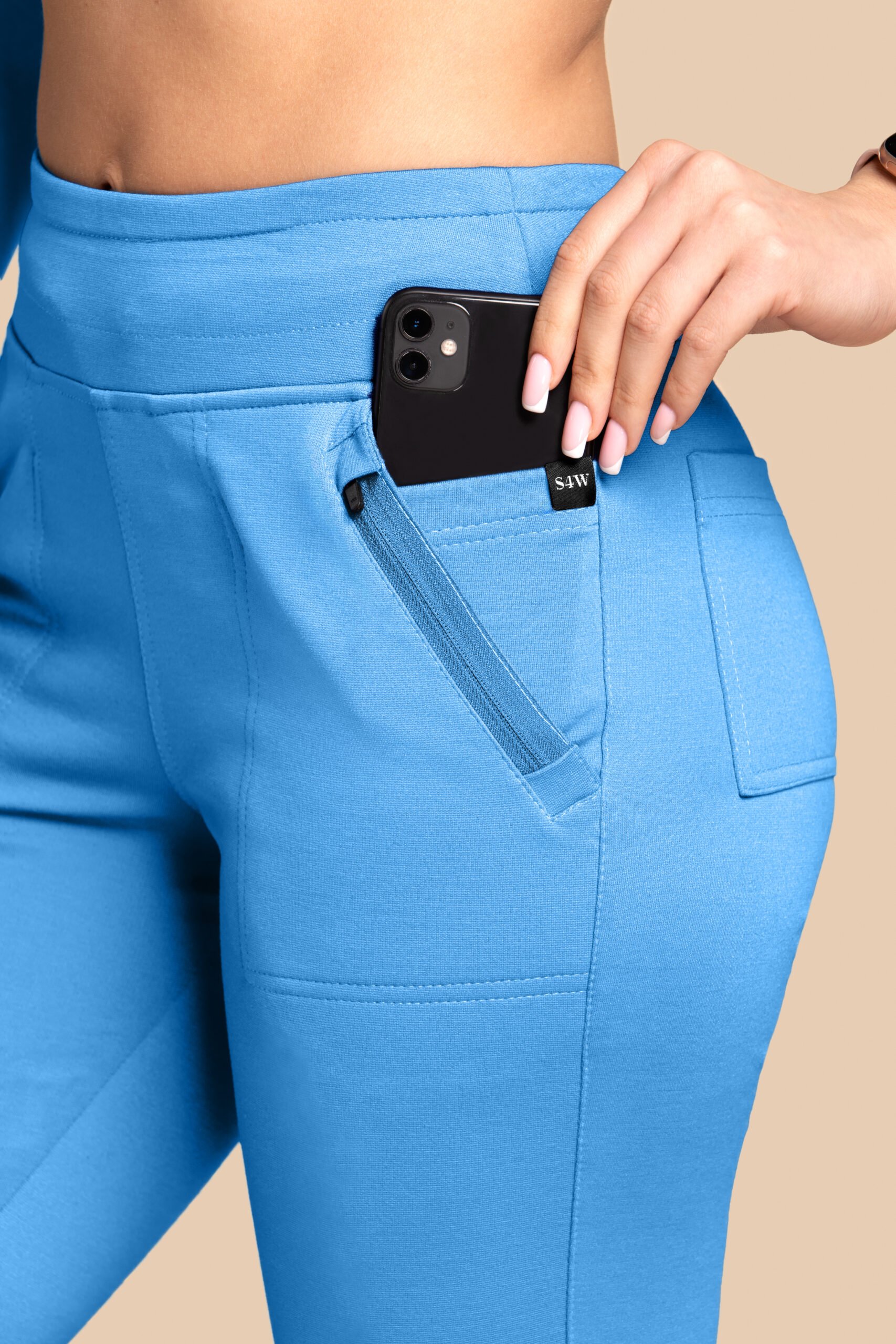 Spodnie Medyczne Damskie - Scrubs Joggery Niebieskie (4) Spodnie medyczne damskie – Scrubs Joggery niebieskie