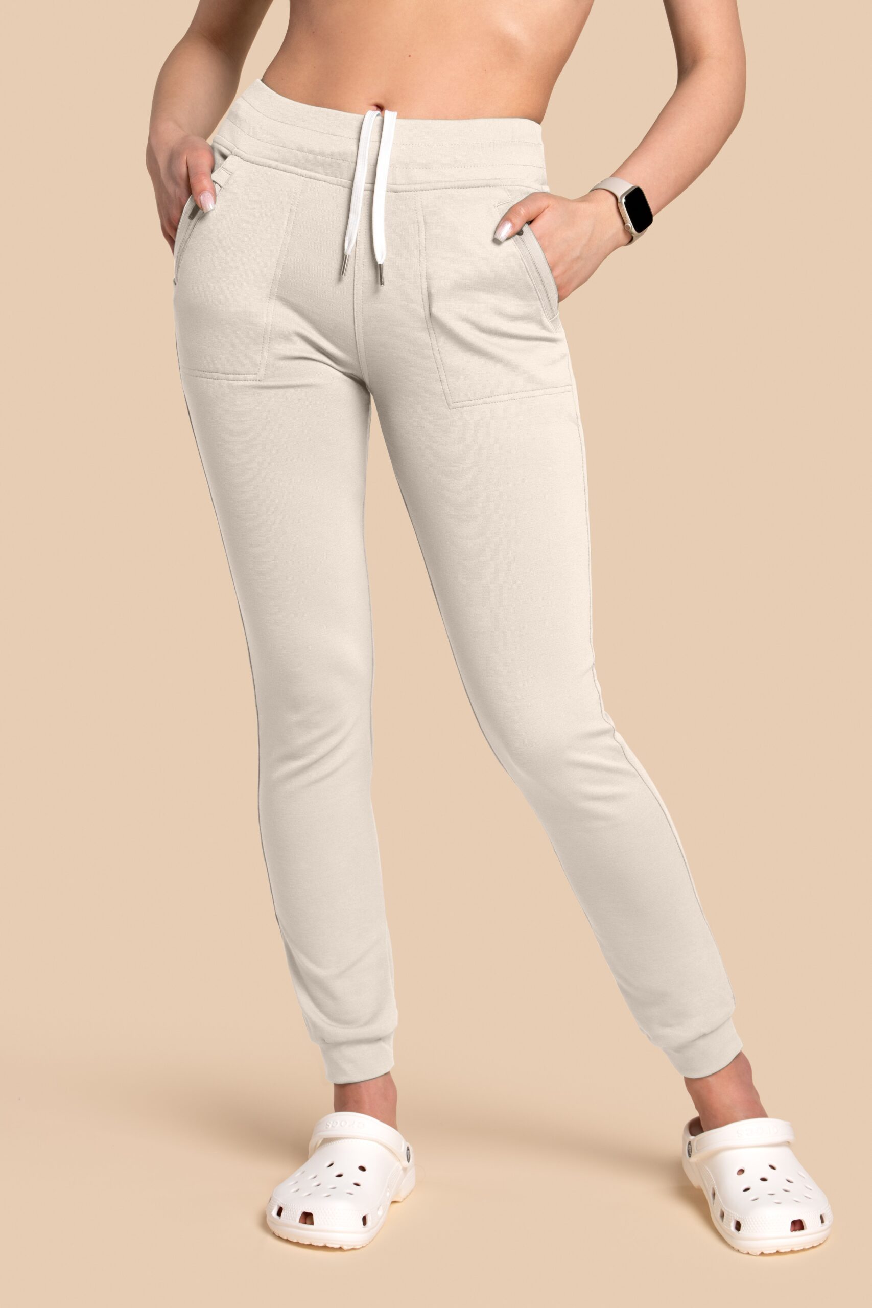 Spodnie-Medyczne-Damskie-Scrubs-Joggery-Beżowe Spodnie medyczne damskie – Scrubs Joggery beżowe